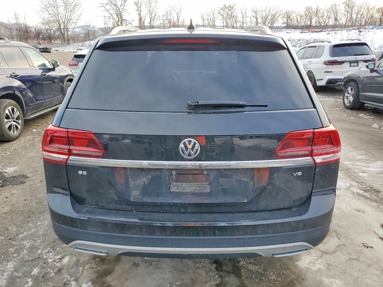 2018 VOLKSWAGEN ATLAS SE photo 6