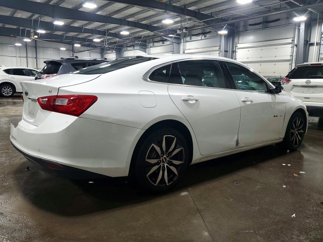 2018 CHEVROLET MALIBU LT photo 3