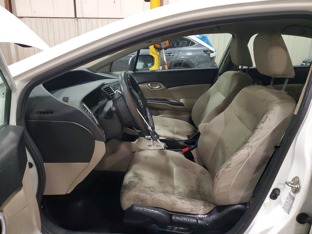 2015 HONDA CIVIC LX photo 13