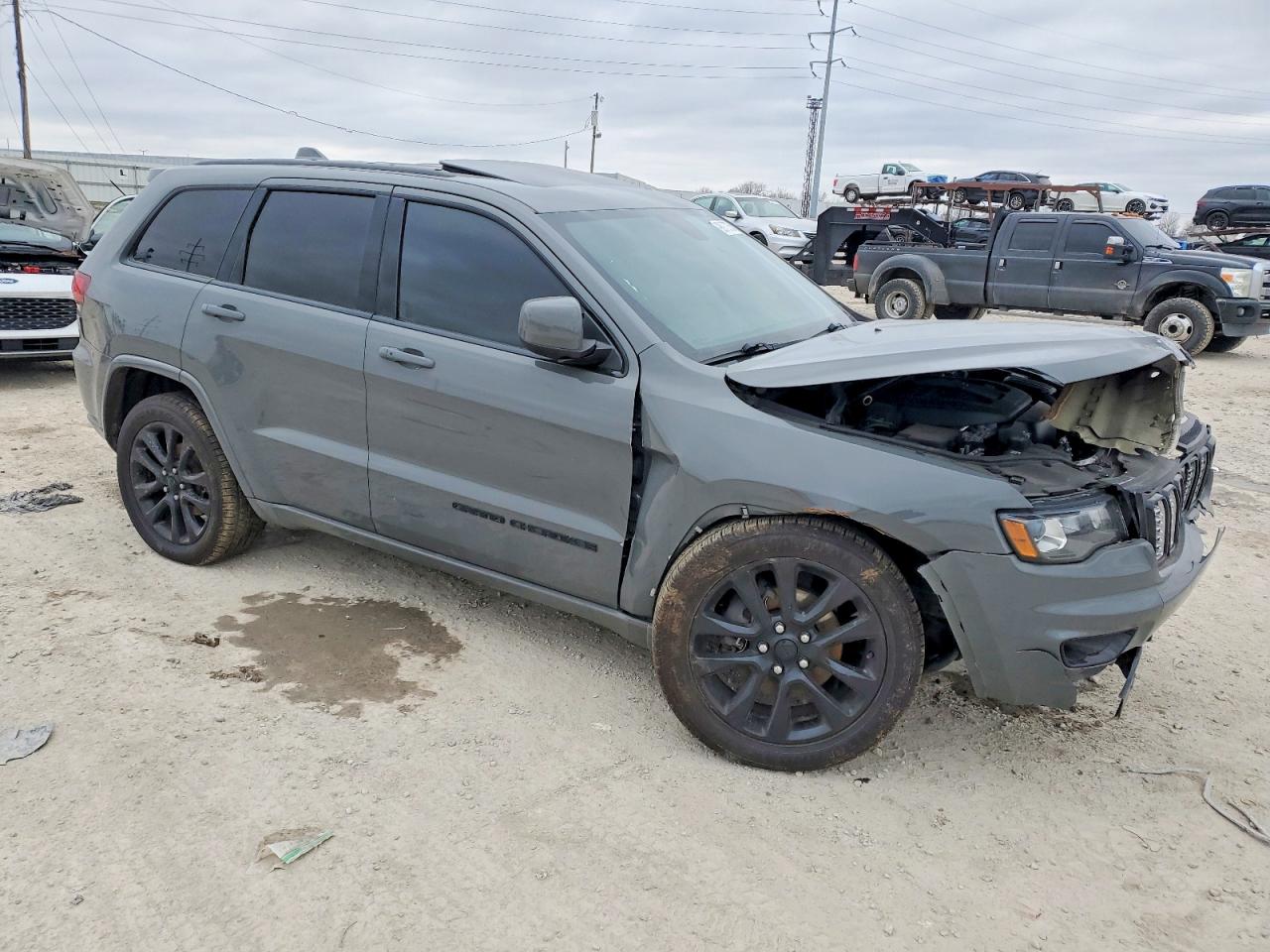 2019 JEEP GRAND CHEROKEE LAREDO photo 7