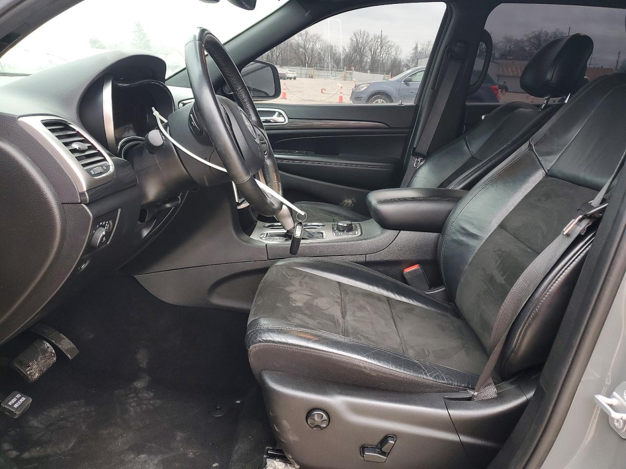 2019 JEEP GRAND CHEROKEE LAREDO photo 13