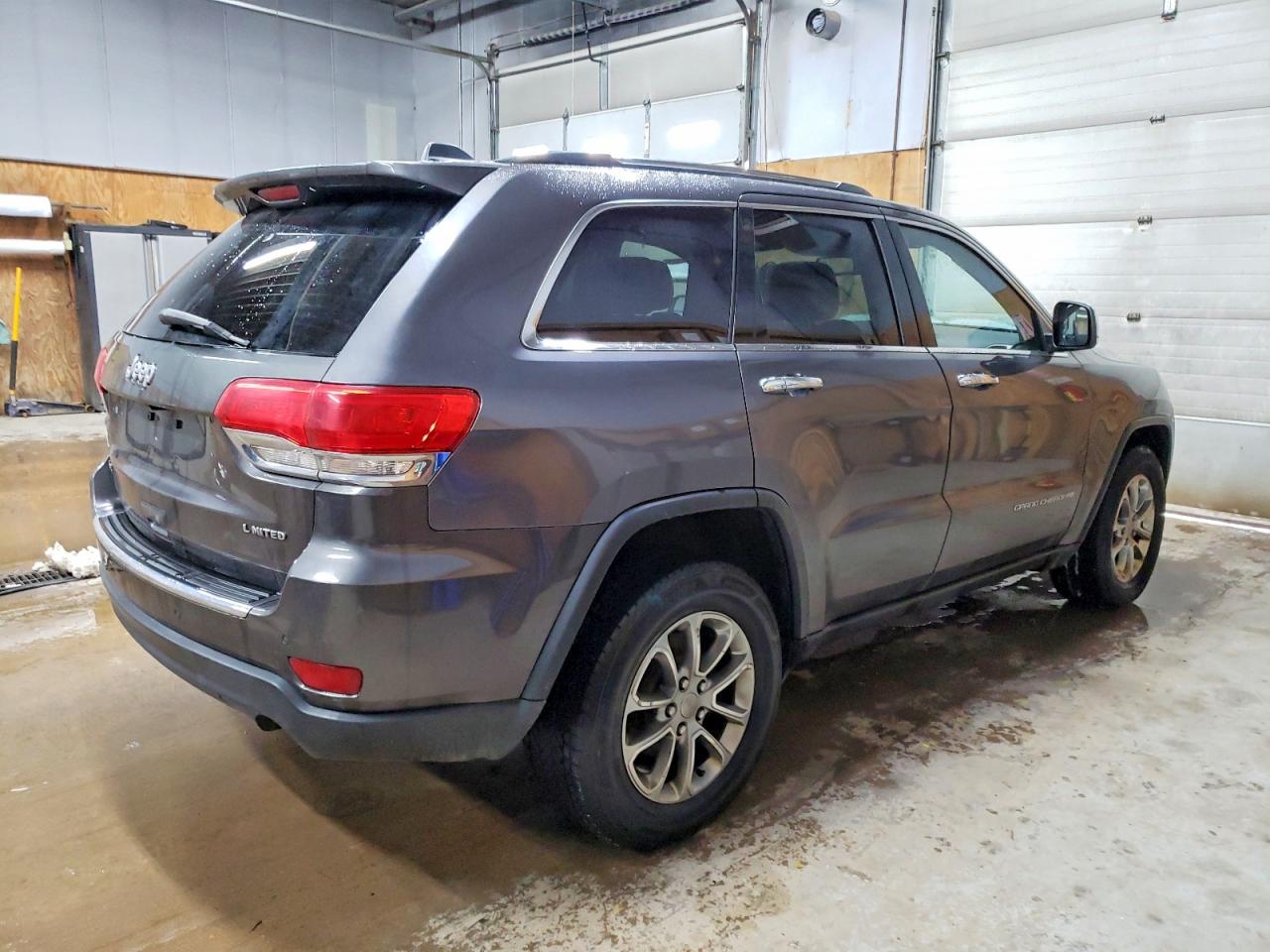 2015 JEEP GRAND CHEROKEE LIMITED photo 3