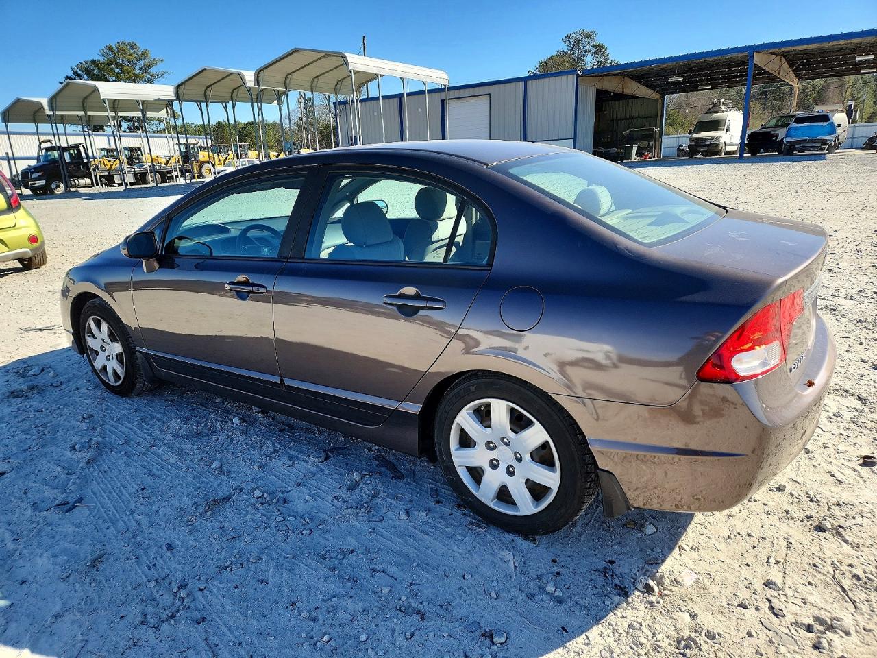 2011 HONDA CIVIC LX photo 2