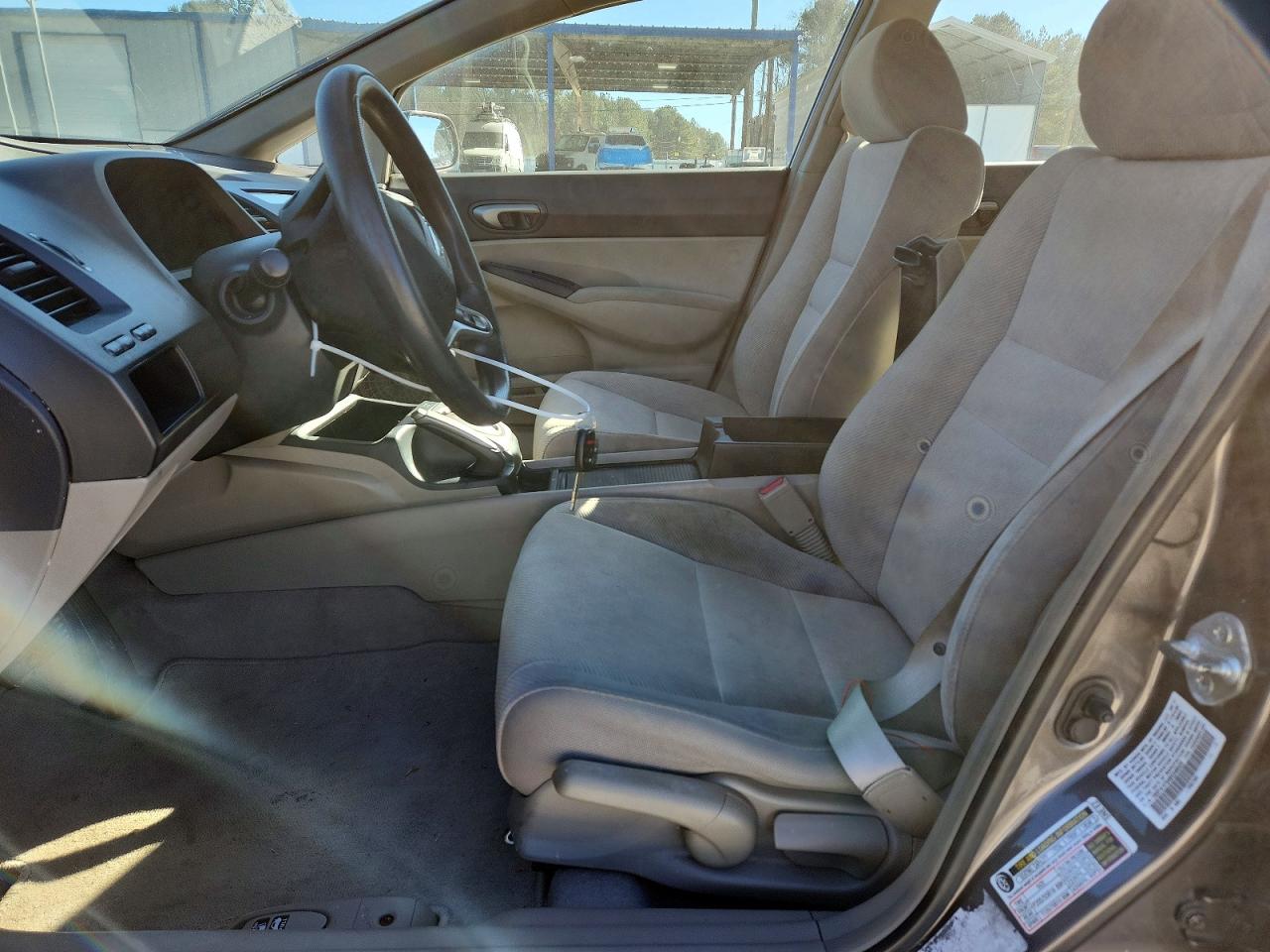 2011 HONDA CIVIC LX photo 7