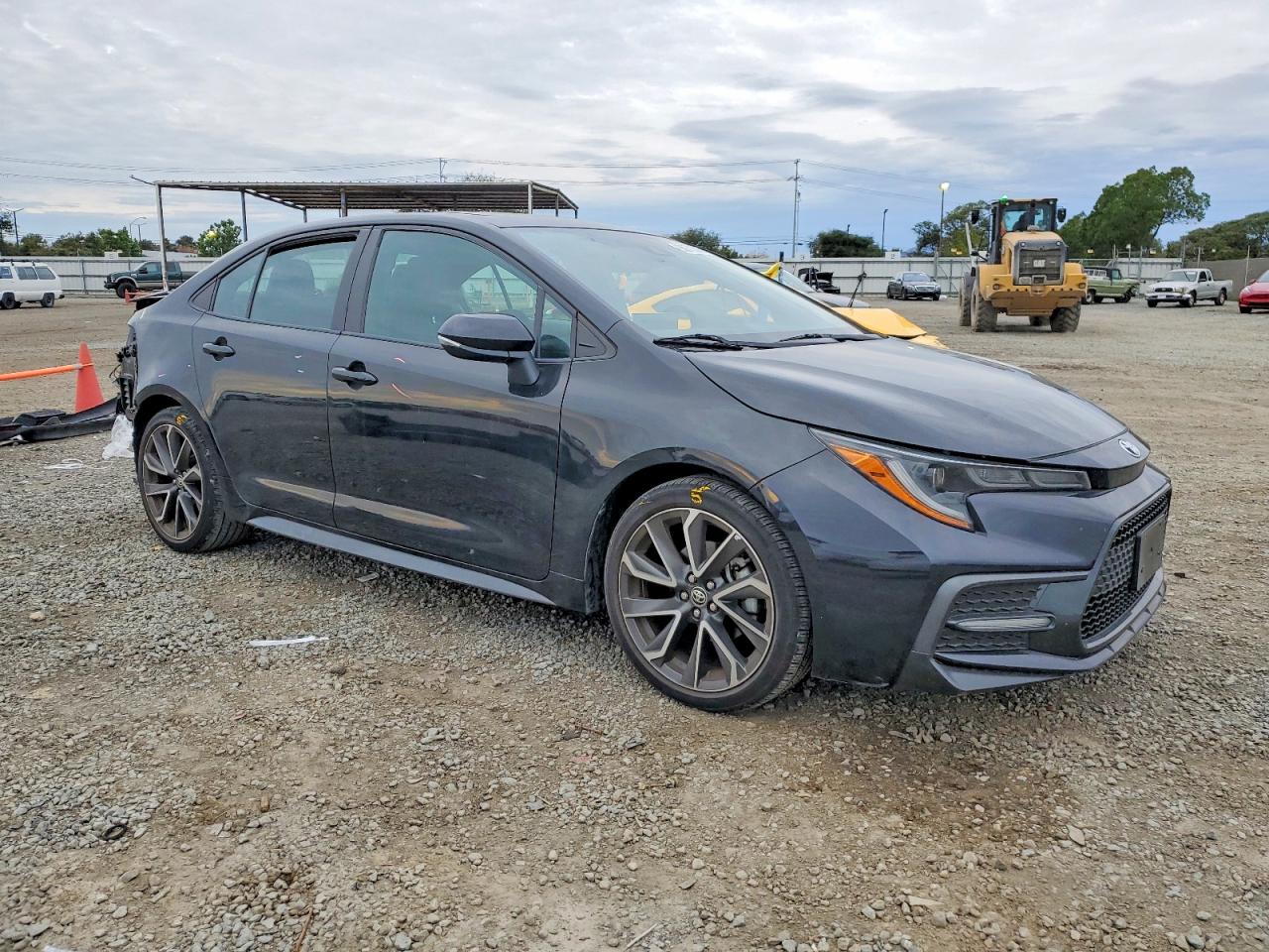 2020 TOYOTA COROLLA SE photo 4