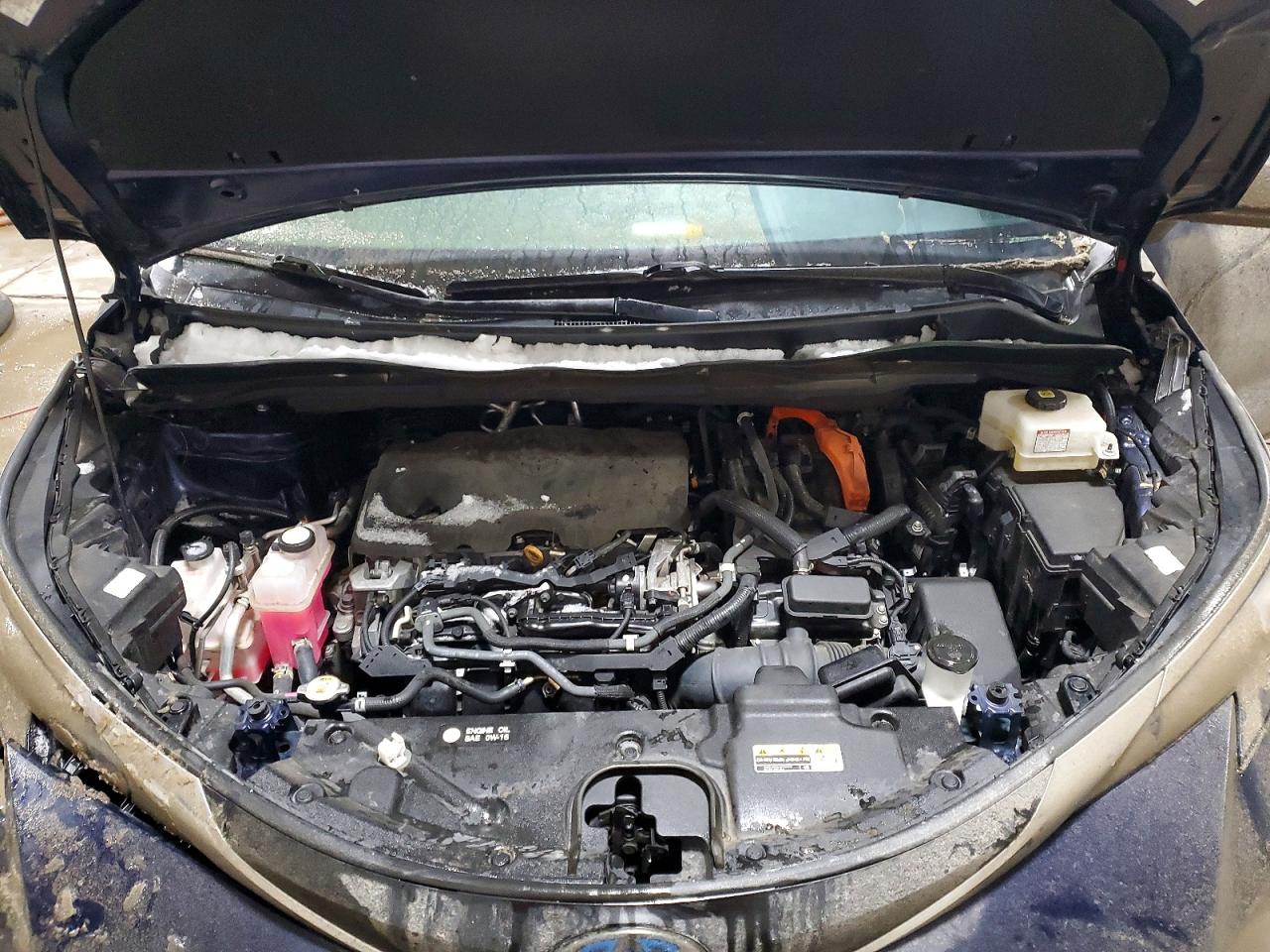 2021 TOYOTA SIENNA XLE photo 45