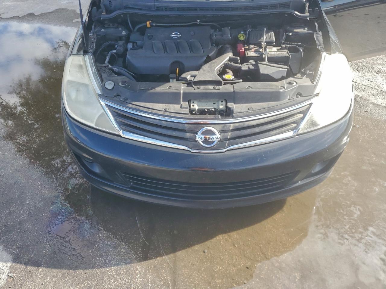 2011 NISSAN VERSA S photo 12