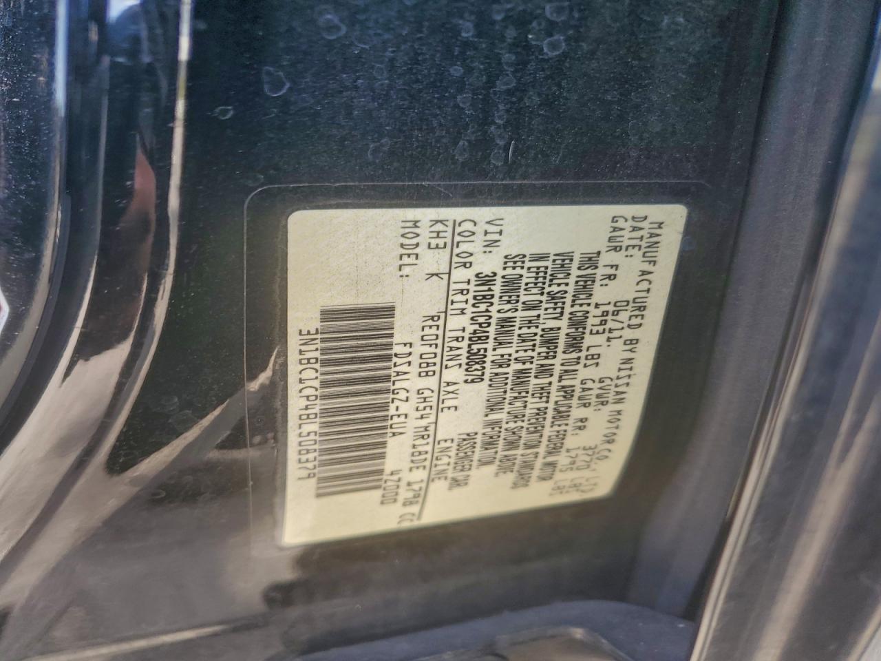 2011 NISSAN VERSA S photo 13