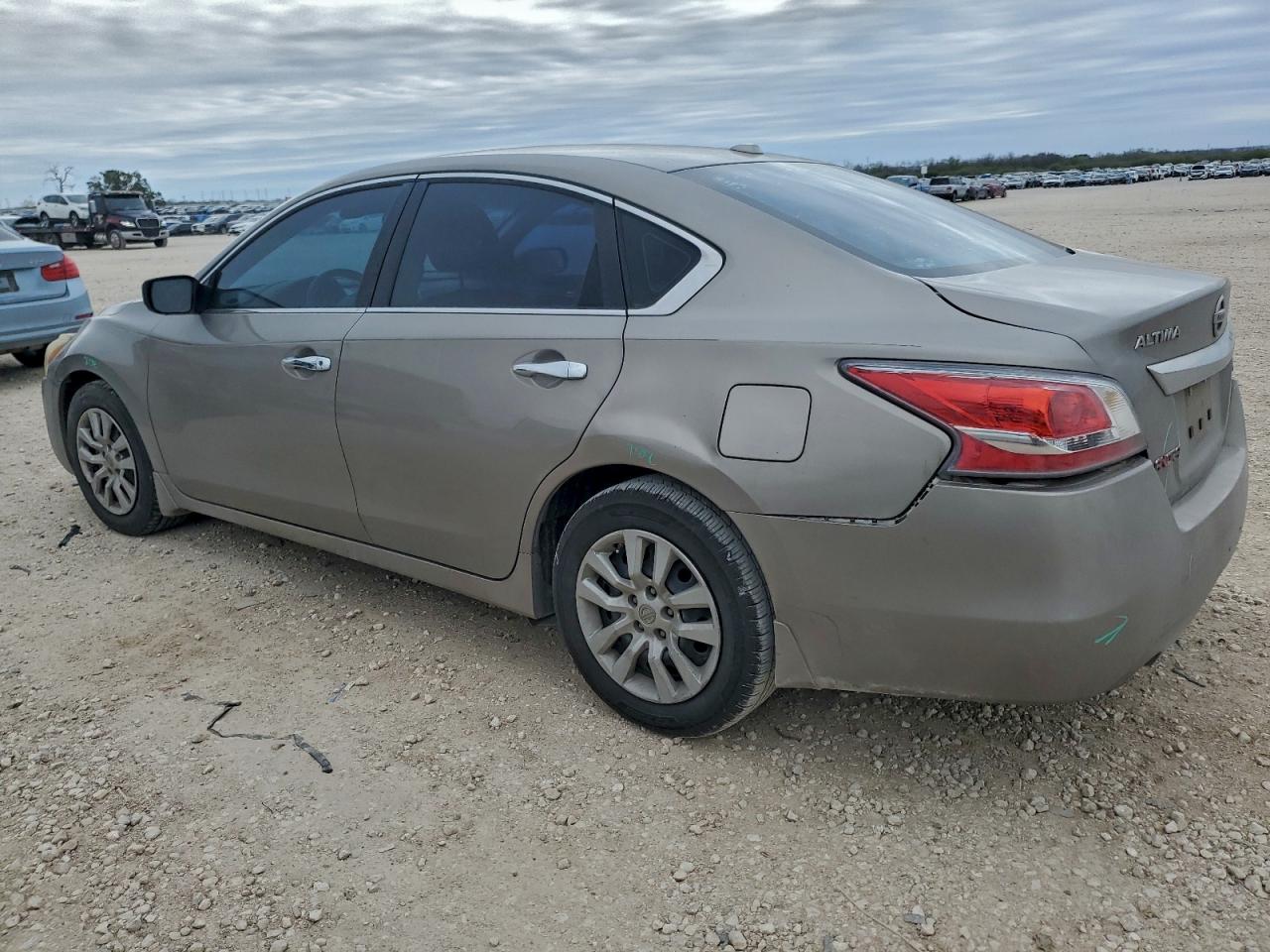 2015 NISSAN ALTIMA 2.5 photo 2