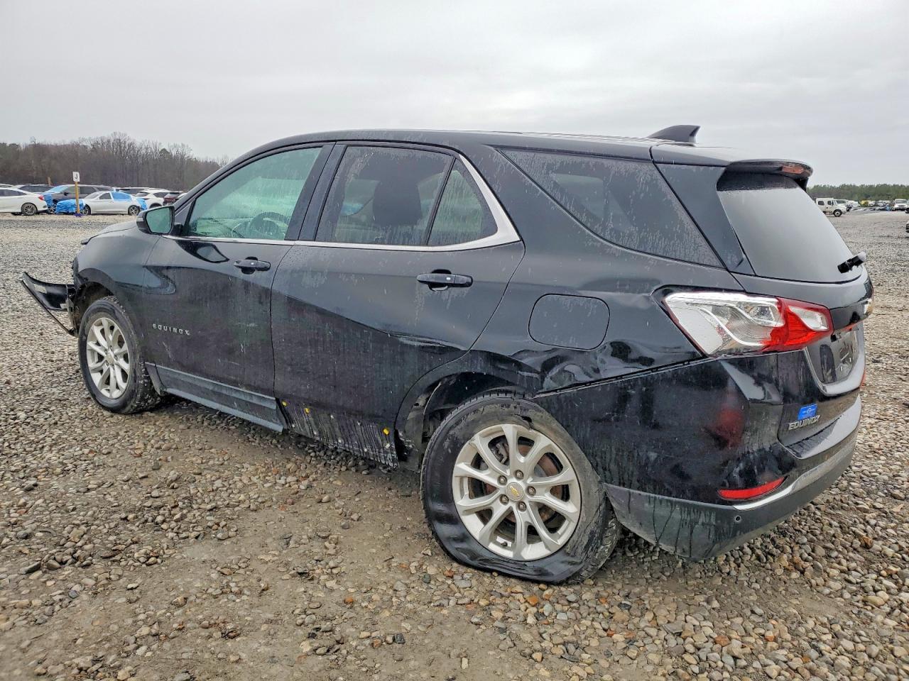 2019 CHEVROLET EQUINOX LT photo 2