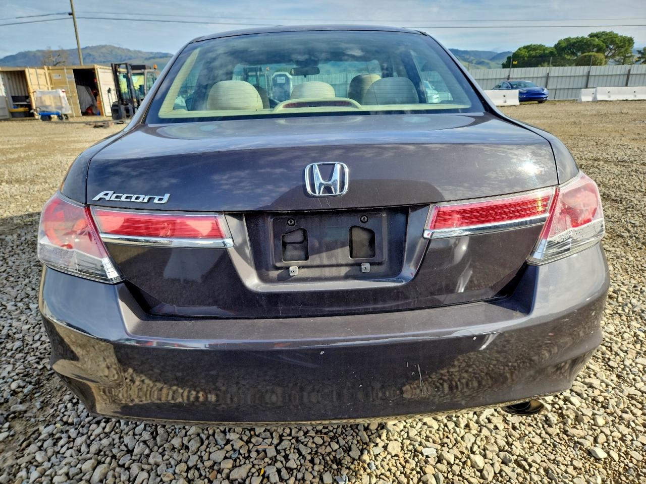 2012 HONDA ACCORD LX photo 6