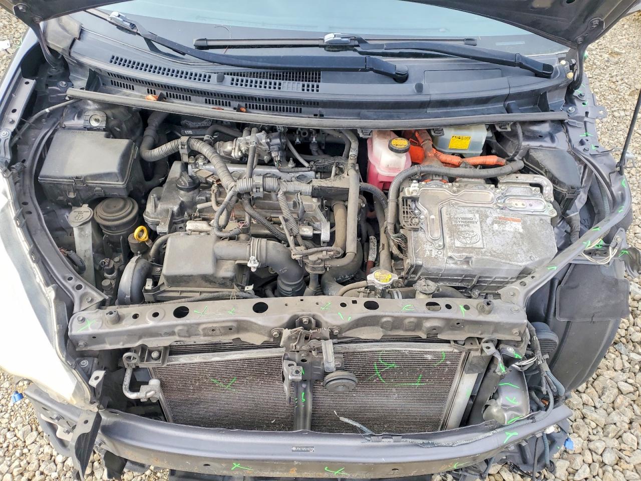 2013 TOYOTA PRIUS C photo 21