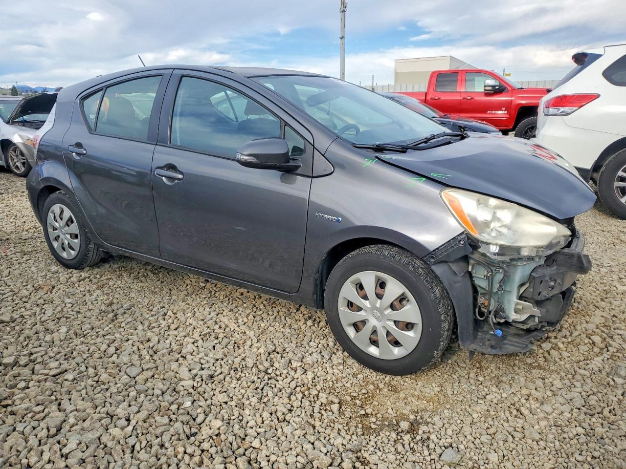 2013 TOYOTA PRIUS C photo 7