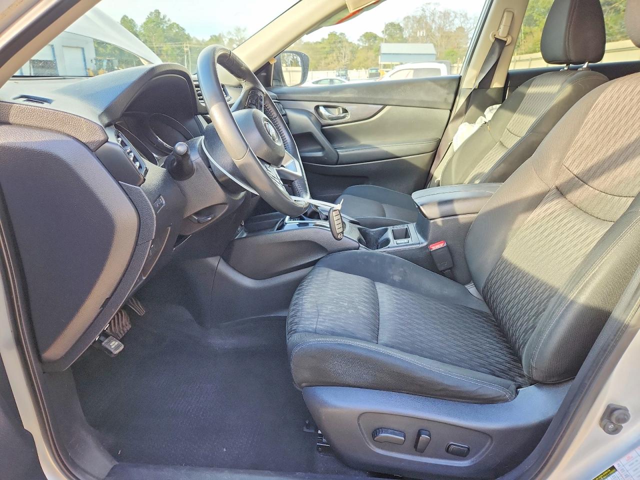 2017 NISSAN ROGUE S photo 7
