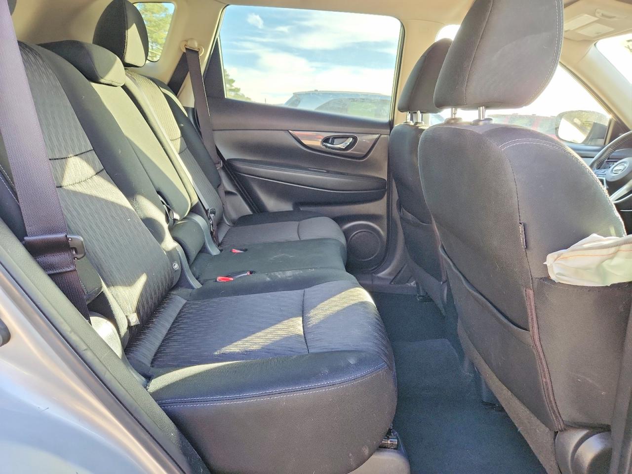 2017 NISSAN ROGUE S photo 11