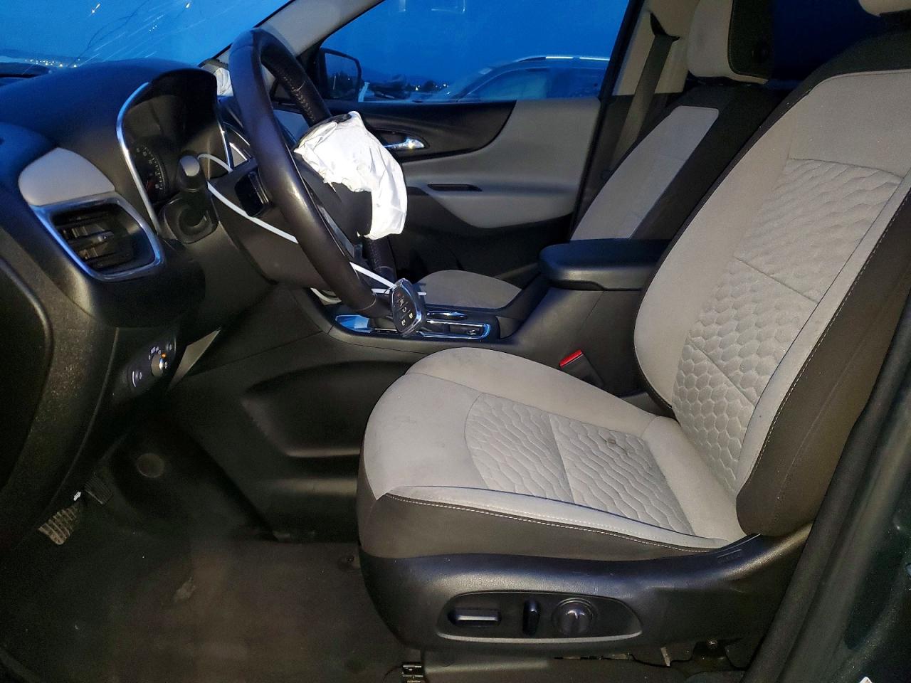 2021 CHEVROLET EQUINOX LT photo 13