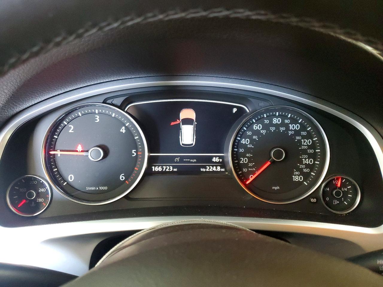 2012 VOLKSWAGEN TOUAREG V6 TDI photo 9