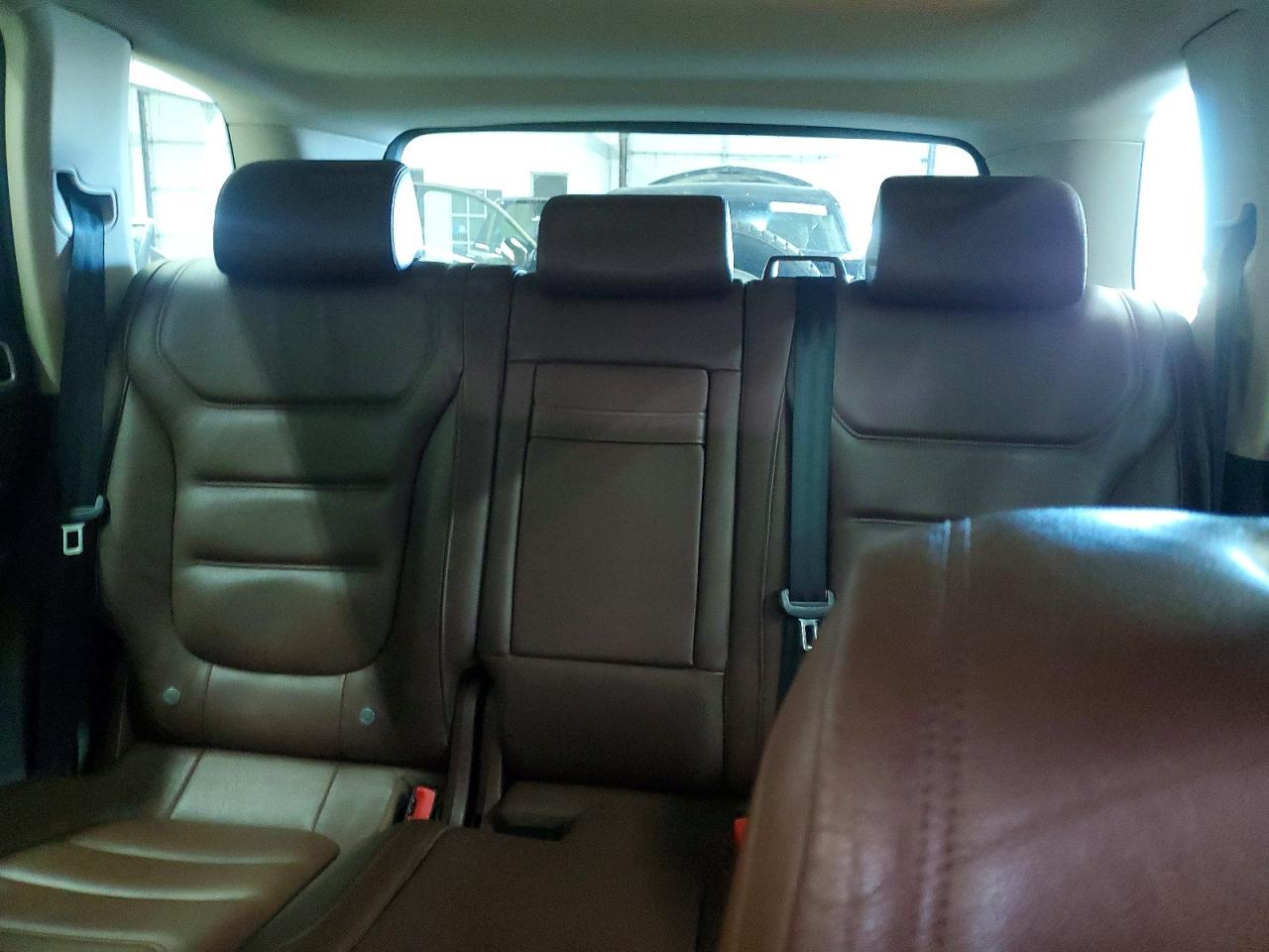 2012 VOLKSWAGEN TOUAREG V6 TDI photo 10