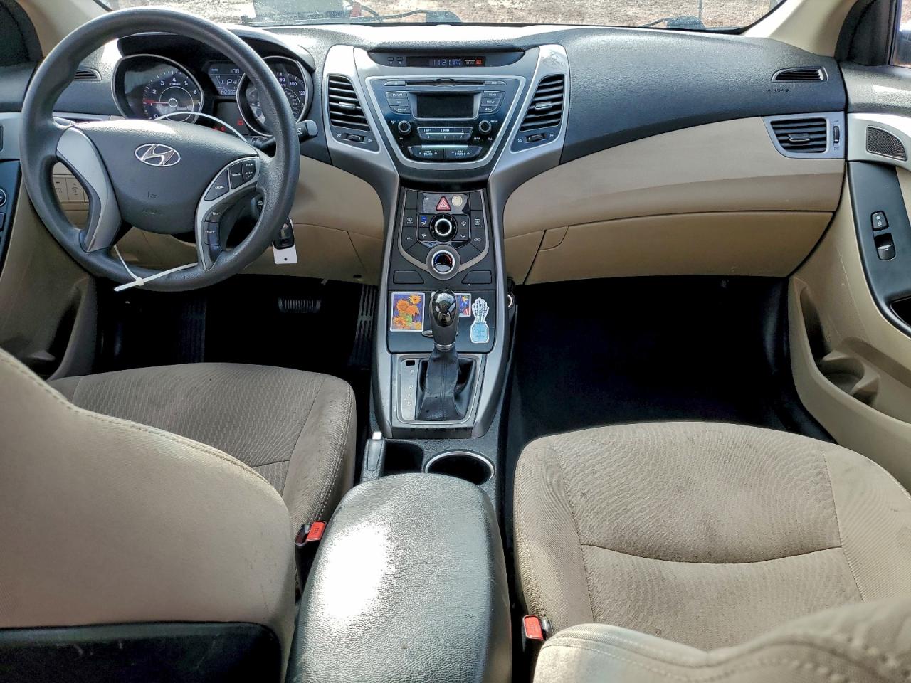 2016 HYUNDAI ELANTRA SE photo 8
