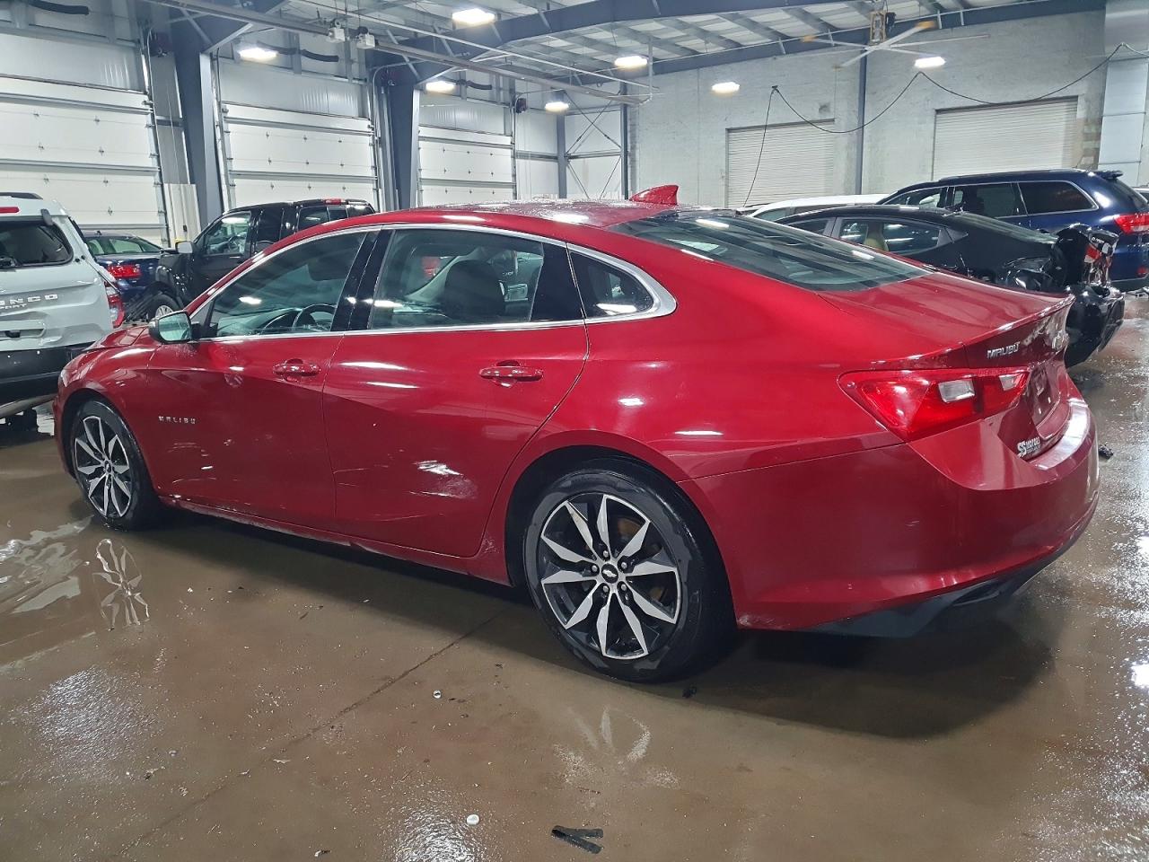 2017 CHEVROLET MALIBU LT photo 2