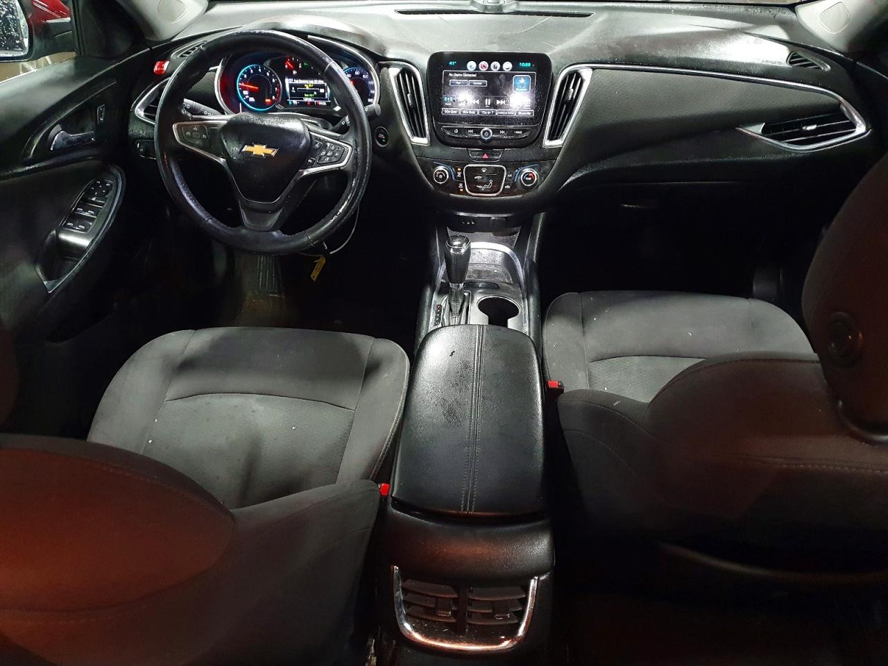 2017 CHEVROLET MALIBU LT photo 8