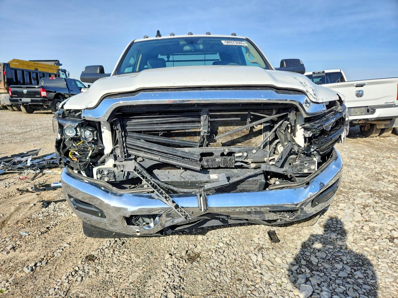 2020 RAM 3500 TRUCK CAB AND CHASSIS photo 9