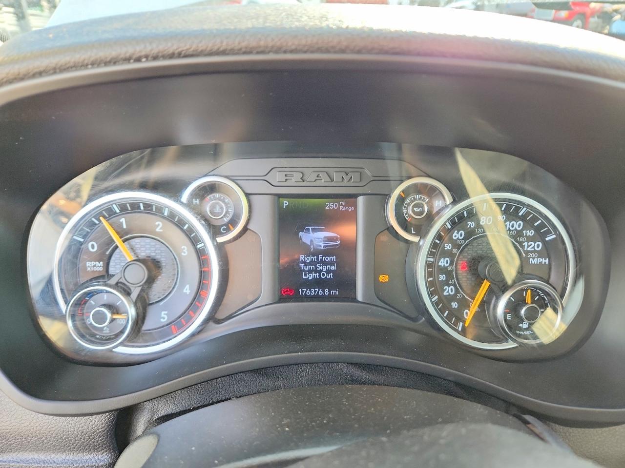 2020 RAM 3500 TRUCK CAB AND CHASSIS photo 8