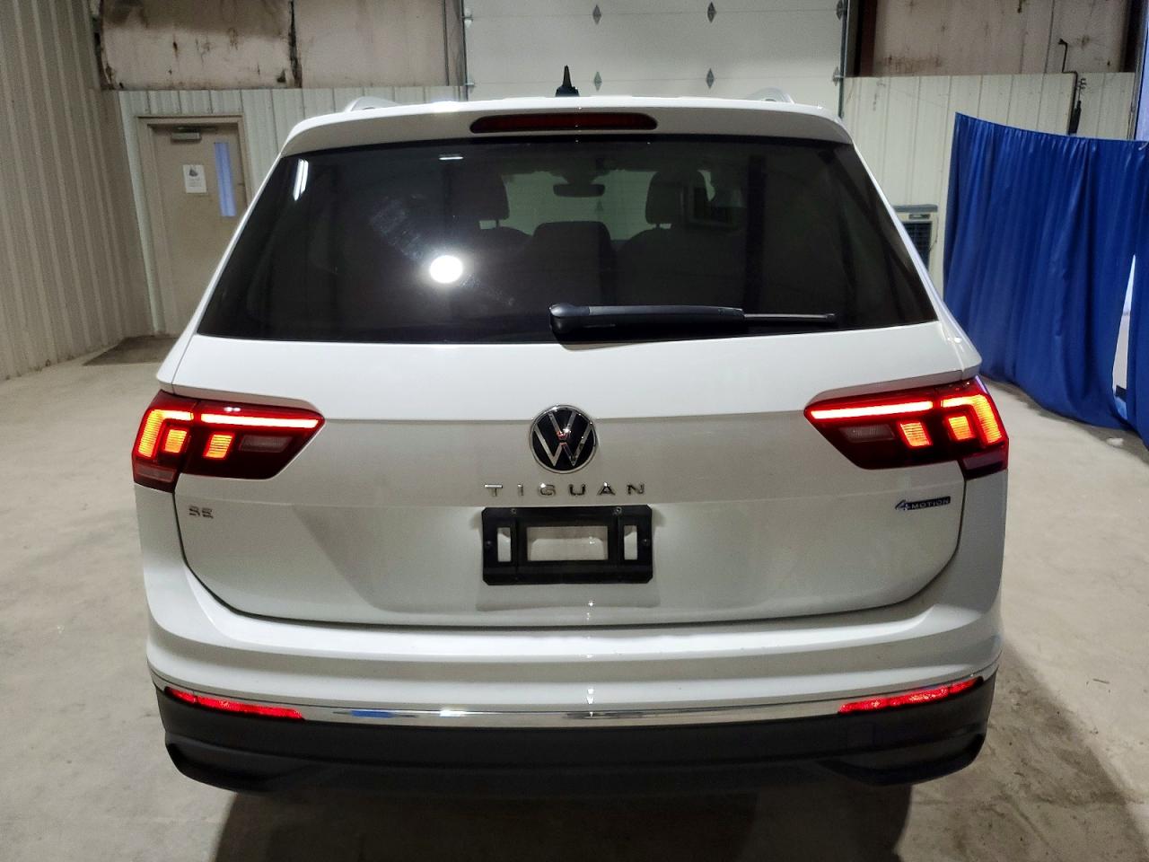 2024 VOLKSWAGEN TIGUAN SE photo 6