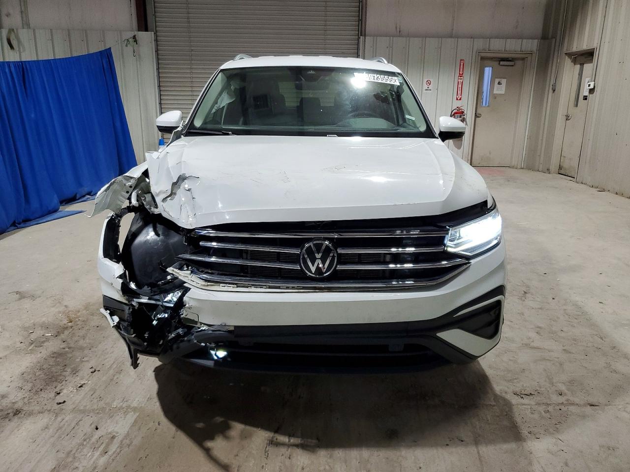 2024 VOLKSWAGEN TIGUAN SE photo 5
