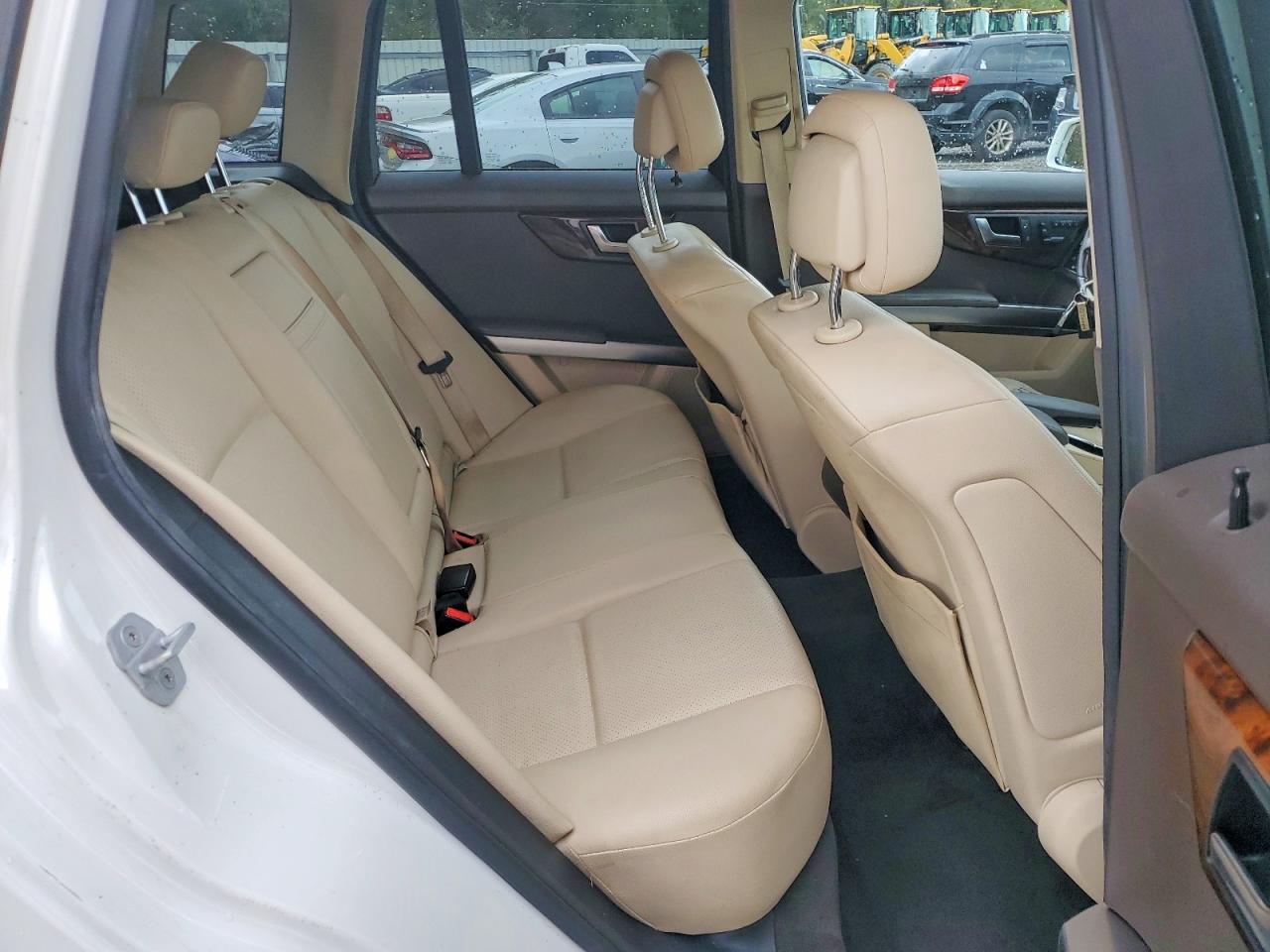 2015 MERCEDES-BENZ GLK 350 photo 11