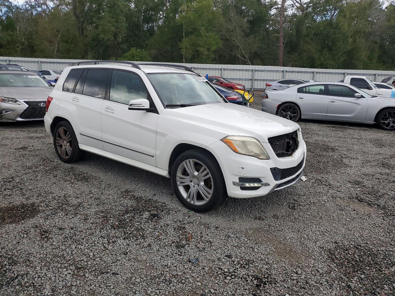 2015 MERCEDES-BENZ GLK 350 photo 4