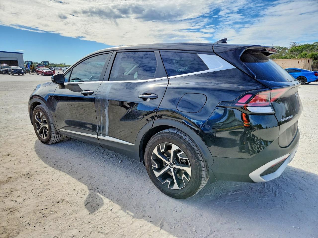 2023 KIA SPORTAGE EX photo 2