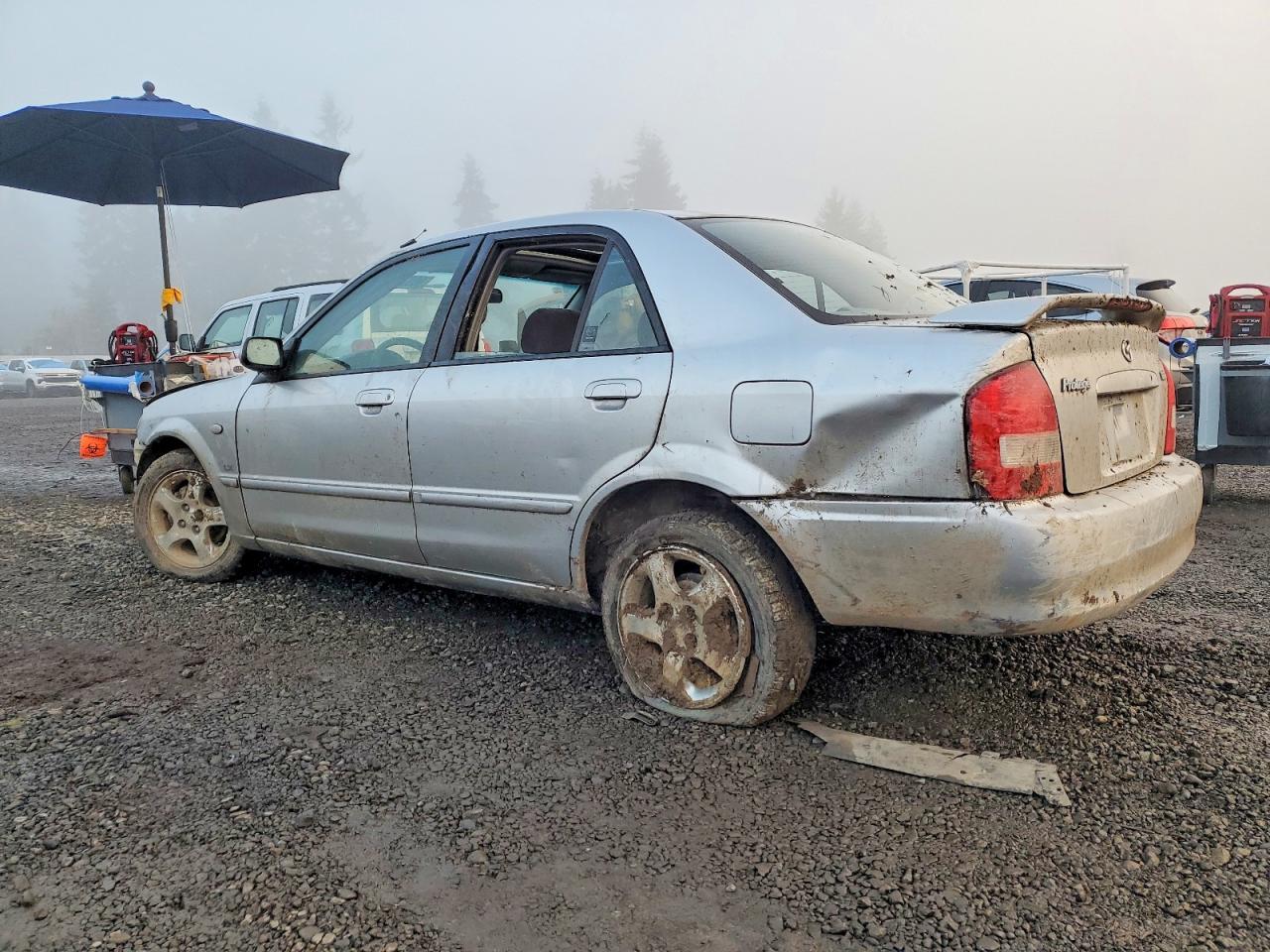 2002 MAZDA PROTEGE DX photo 2