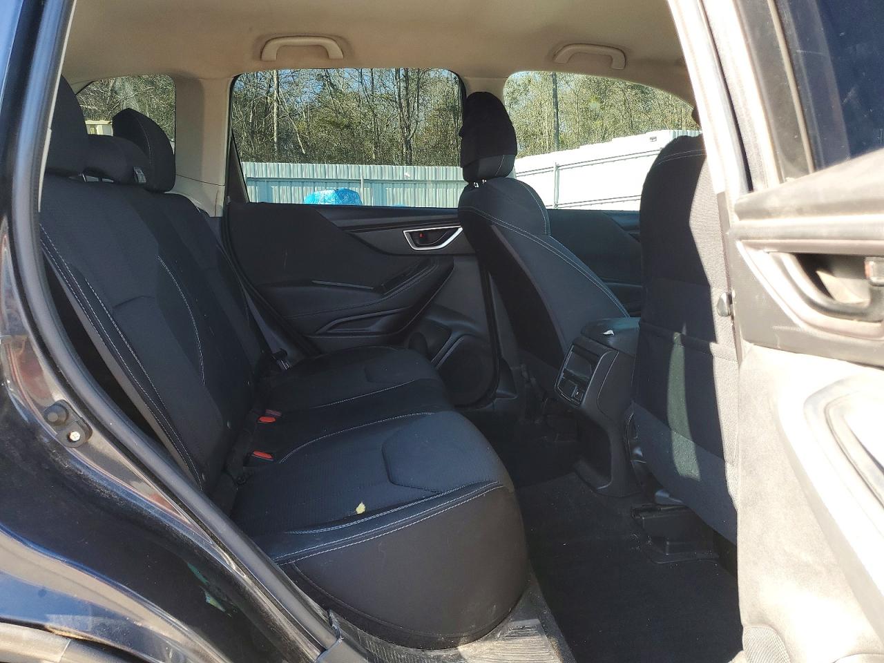 2019 SUBARU FORESTER photo 11