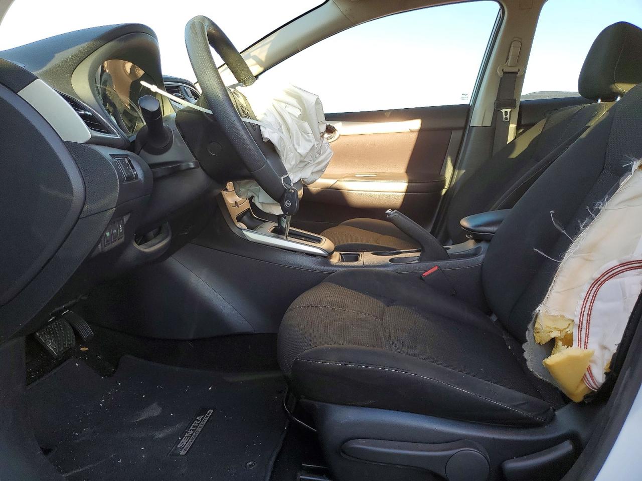 2018 NISSAN SENTRA S photo 7
