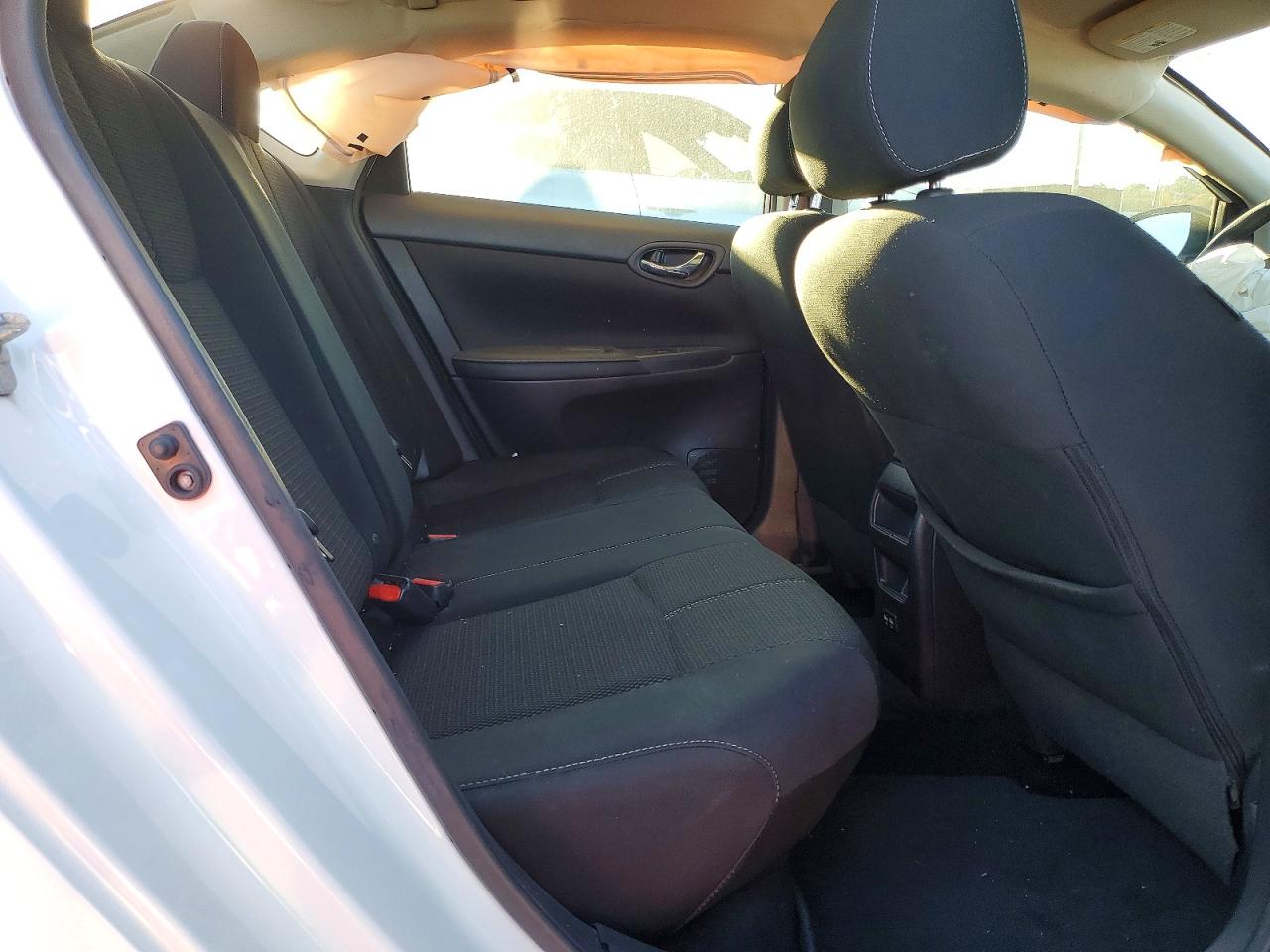 2018 NISSAN SENTRA S photo 10