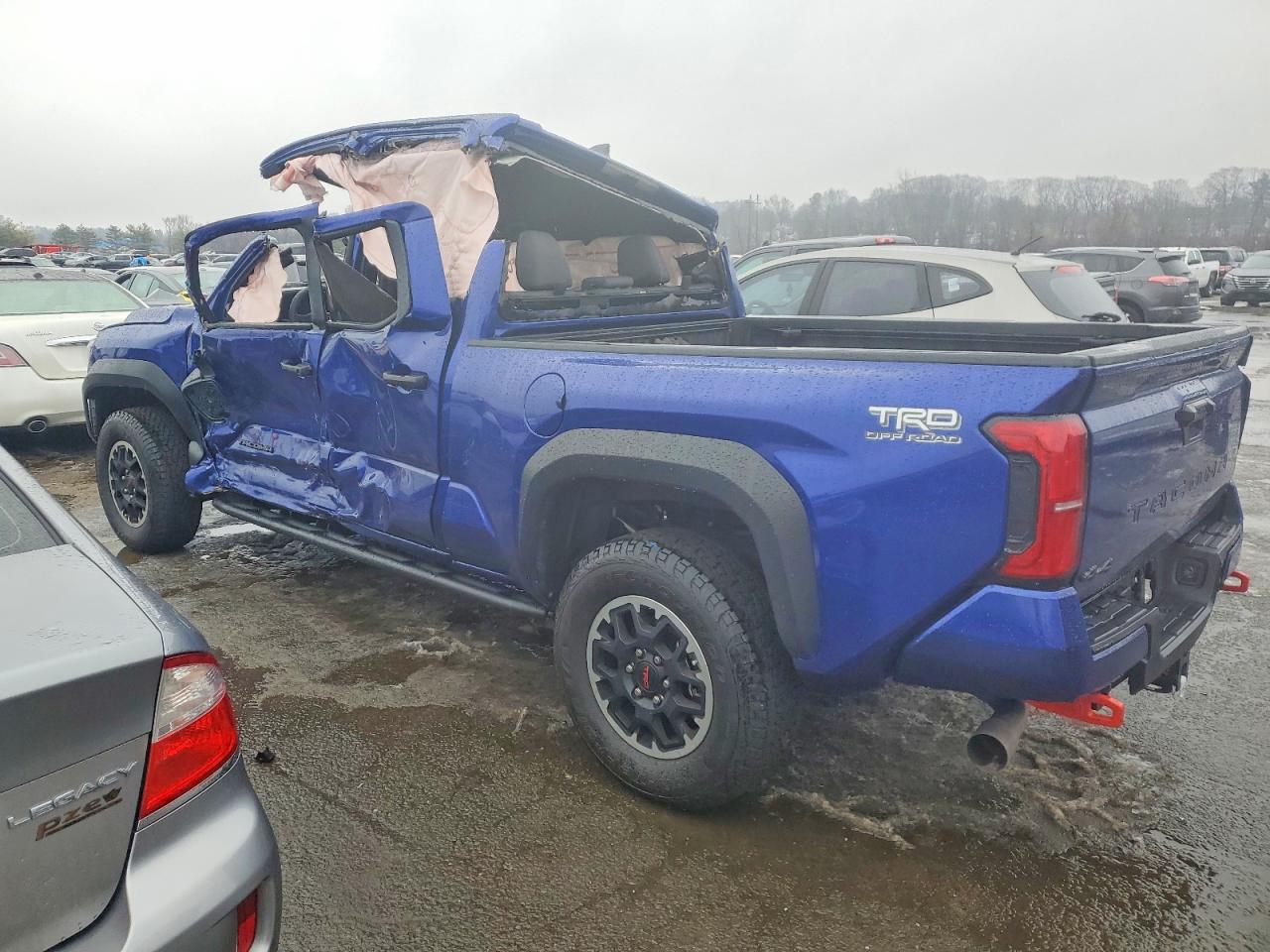 2024 TOYOTA TACOMA TRD OFF-ROAD photo 2