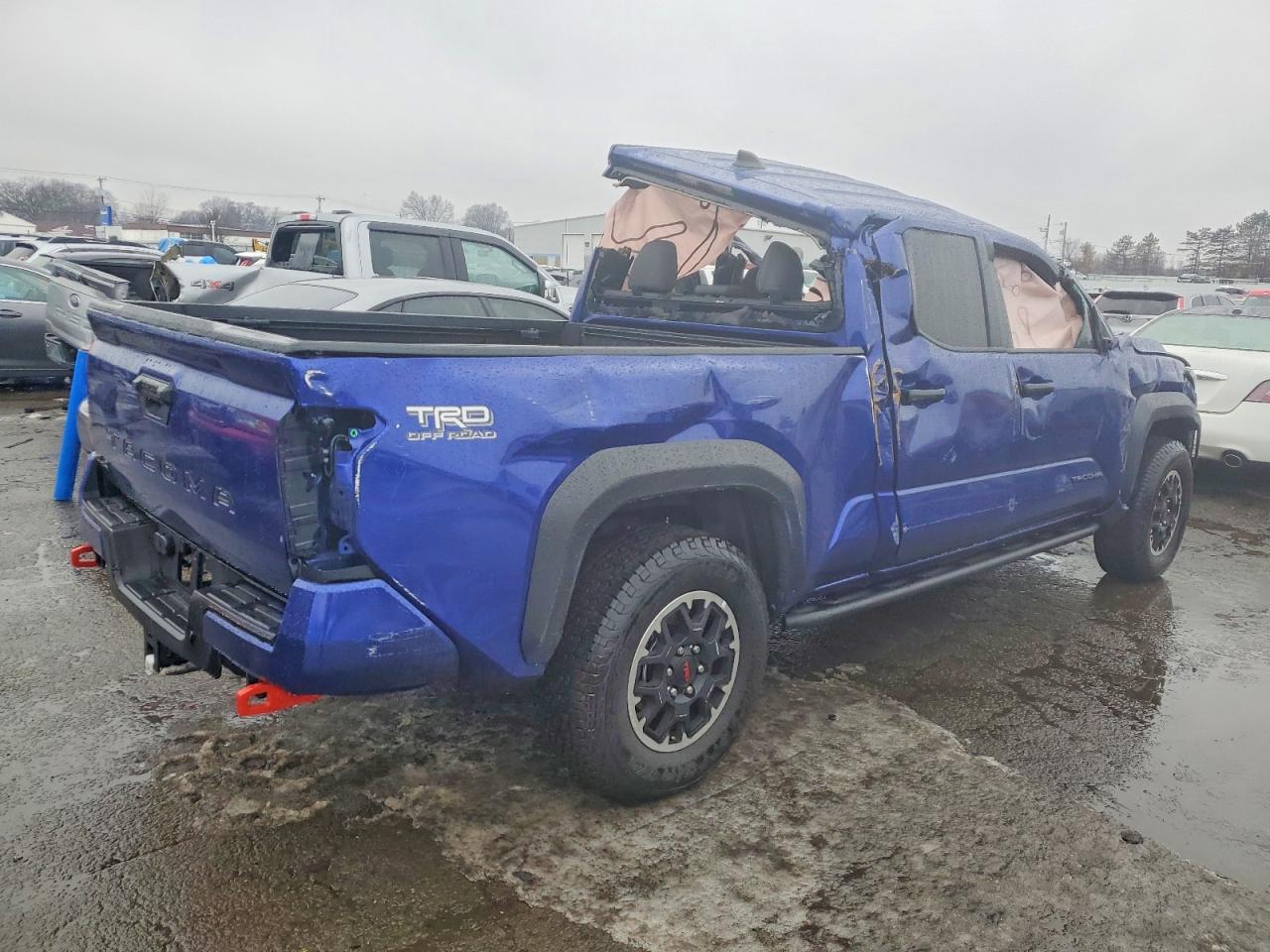 2024 TOYOTA TACOMA TRD OFF-ROAD photo 3
