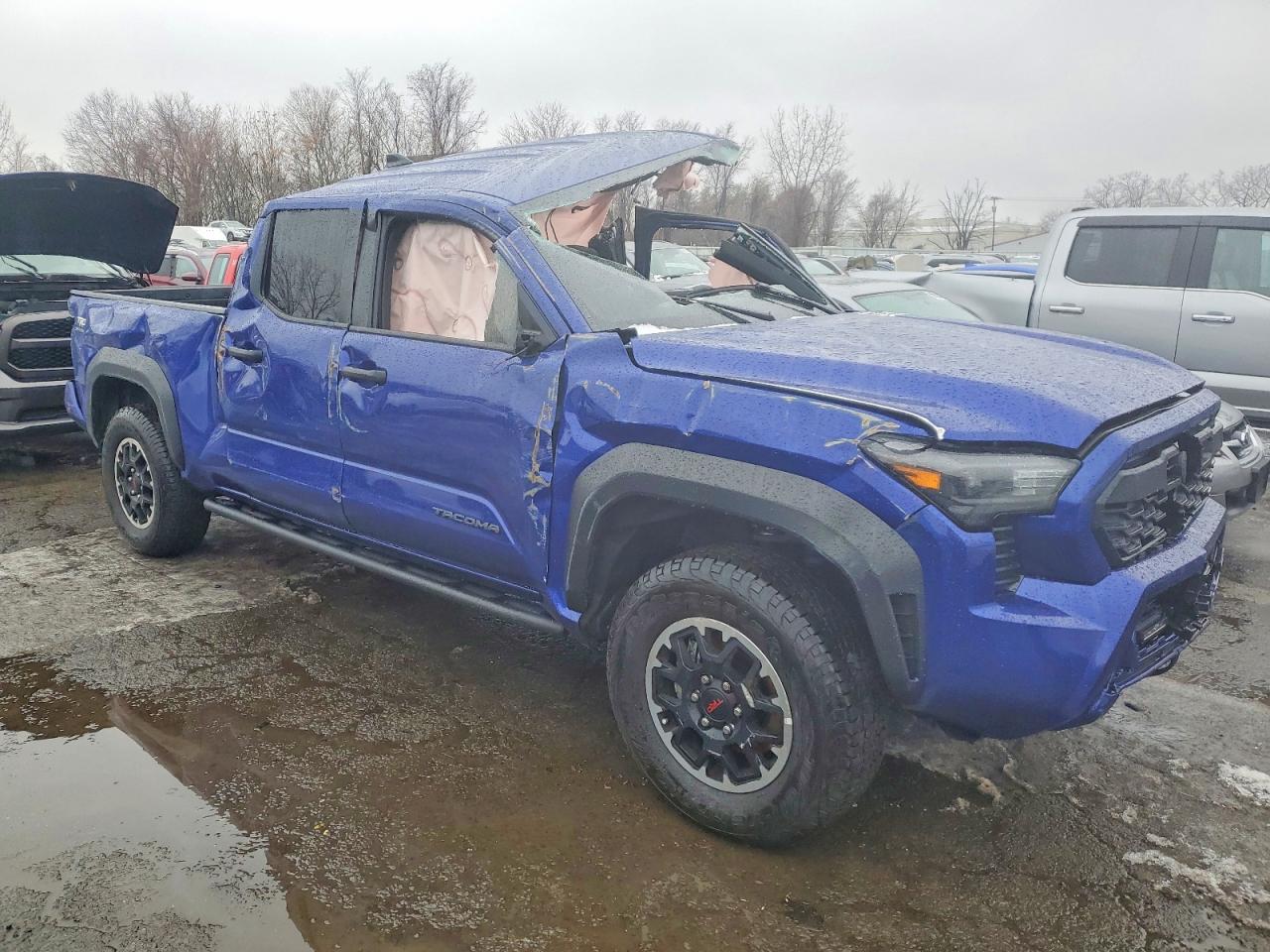 2024 TOYOTA TACOMA TRD OFF-ROAD photo 4