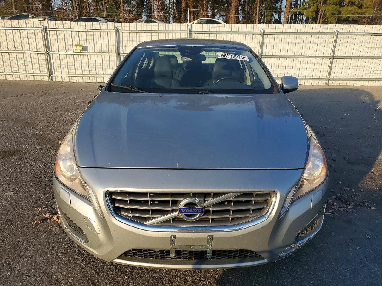 2013 VOLVO S60 T5 photo 5