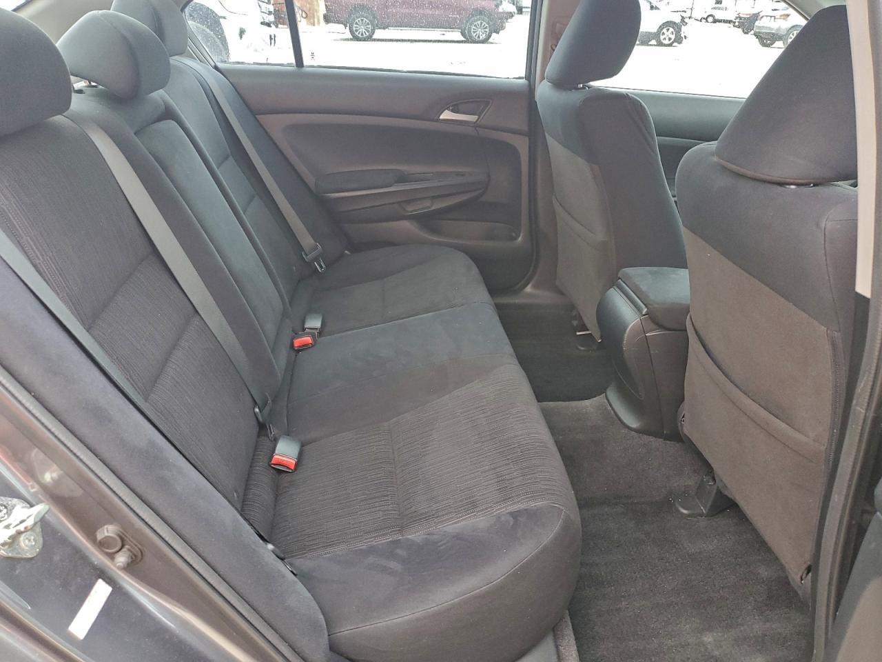 2012 HONDA ACCORD LX photo 10