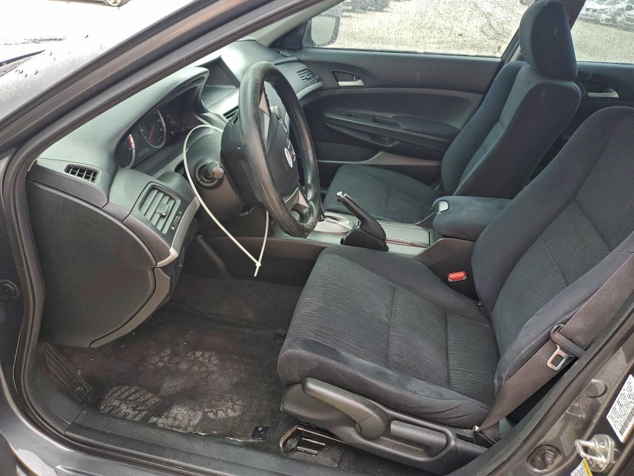 2012 HONDA ACCORD LX photo 7