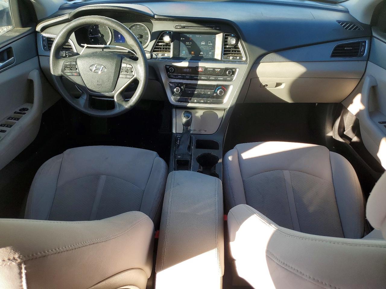 2016 HYUNDAI SONATA SE photo 22