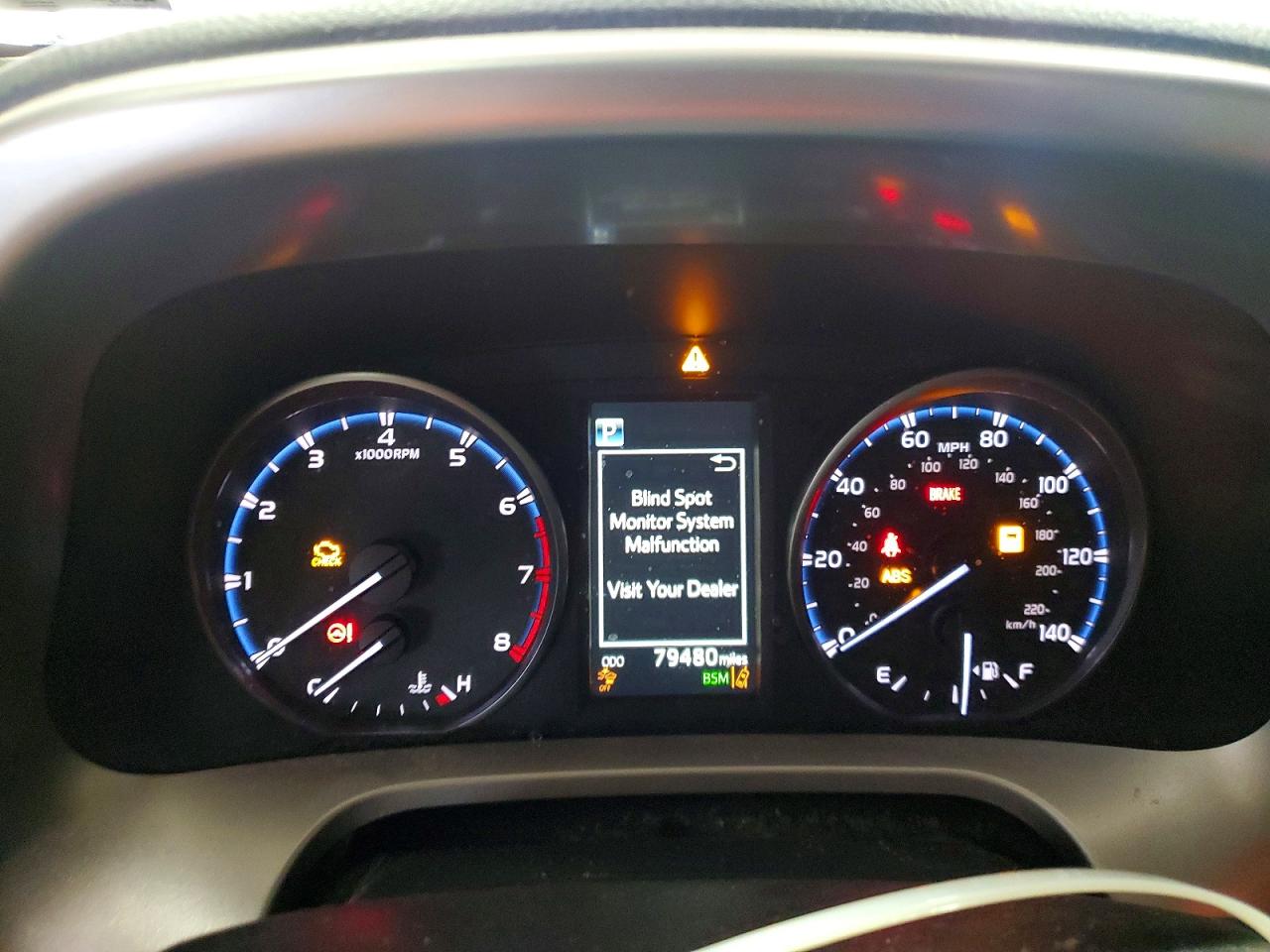 2017 TOYOTA RAV4 XLE photo 17