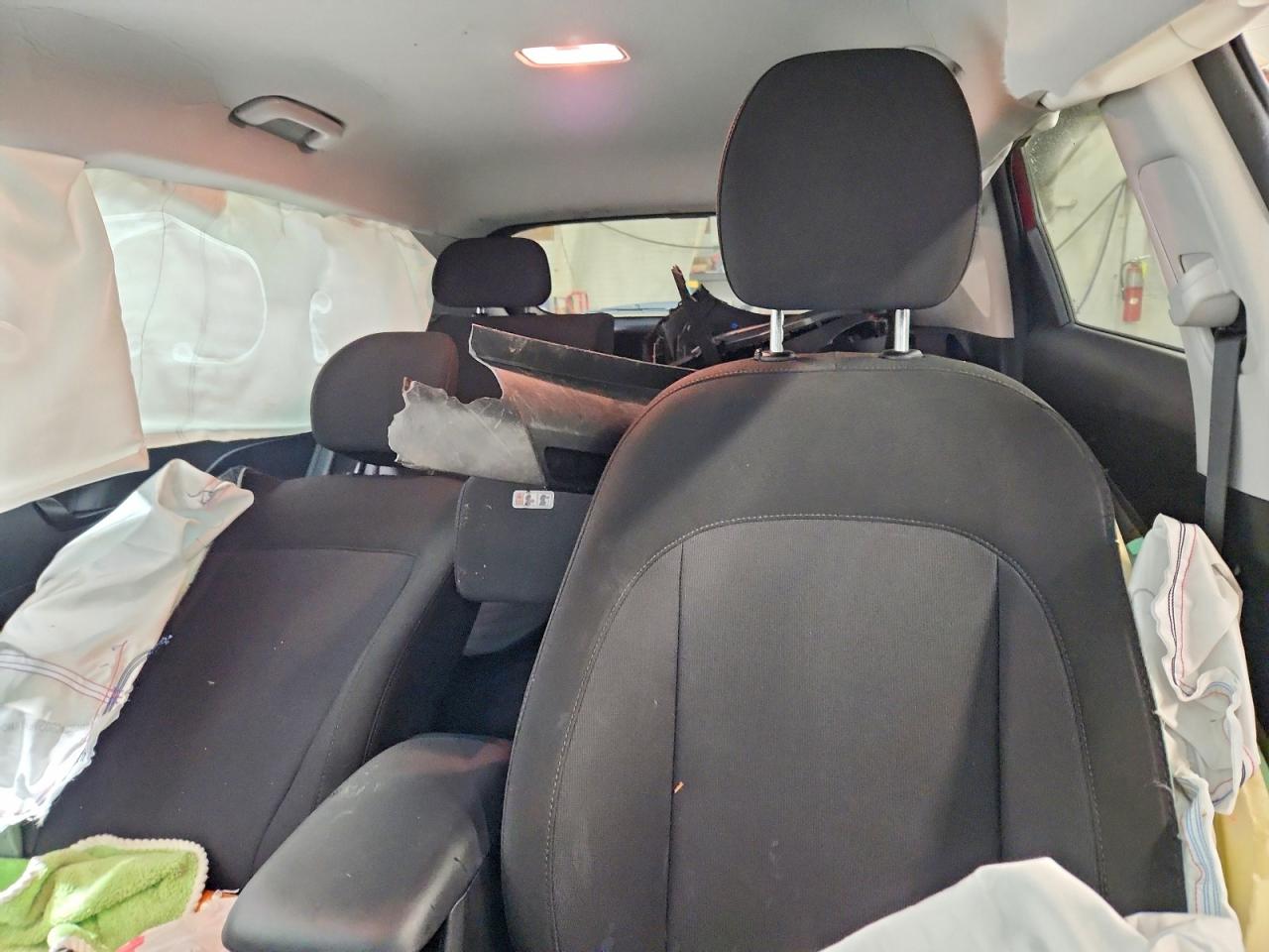 2025 HYUNDAI KONA SEL photo 10