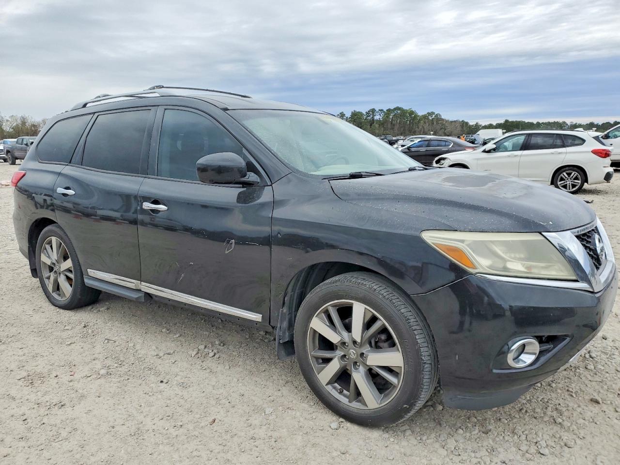 2013 NISSAN PATHFINDER S photo 10
