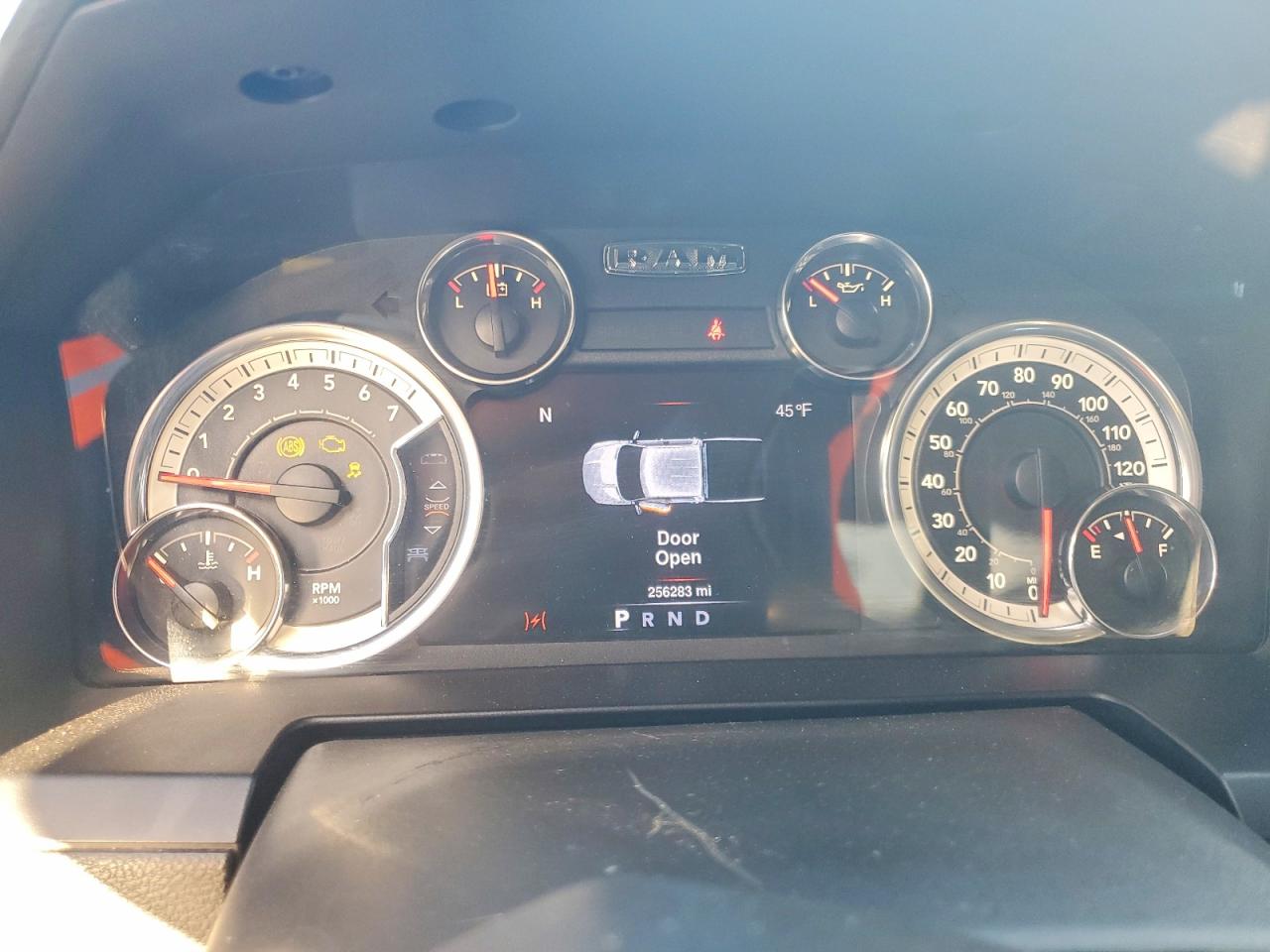 2013 RAM 1500 LARAMIE photo 9