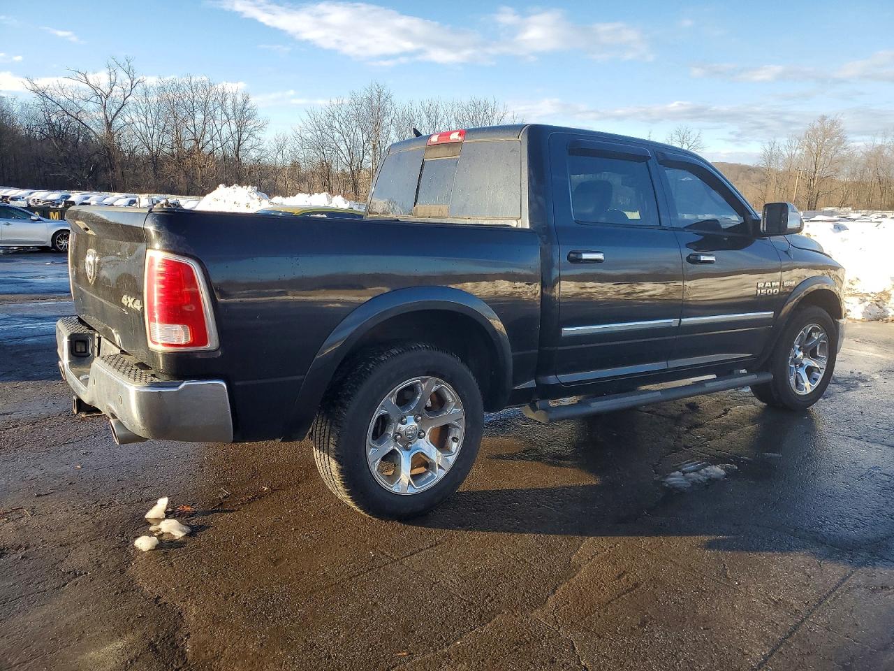 2013 RAM 1500 LARAMIE photo 3