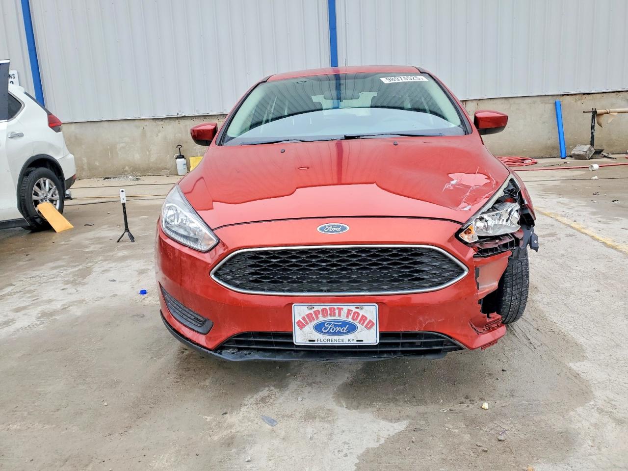 2018 FORD FOCUS SE photo 5