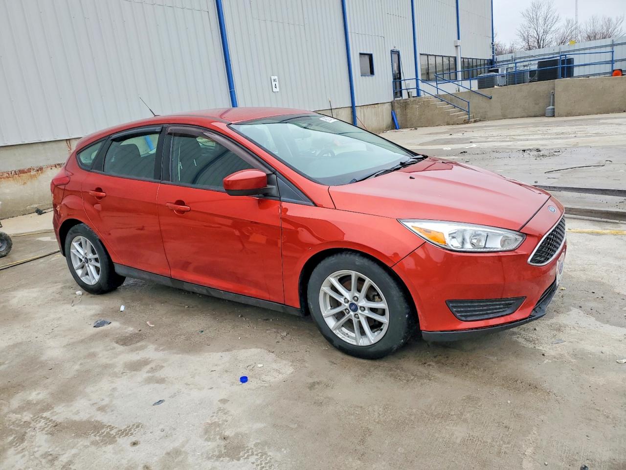 2018 FORD FOCUS SE photo 4